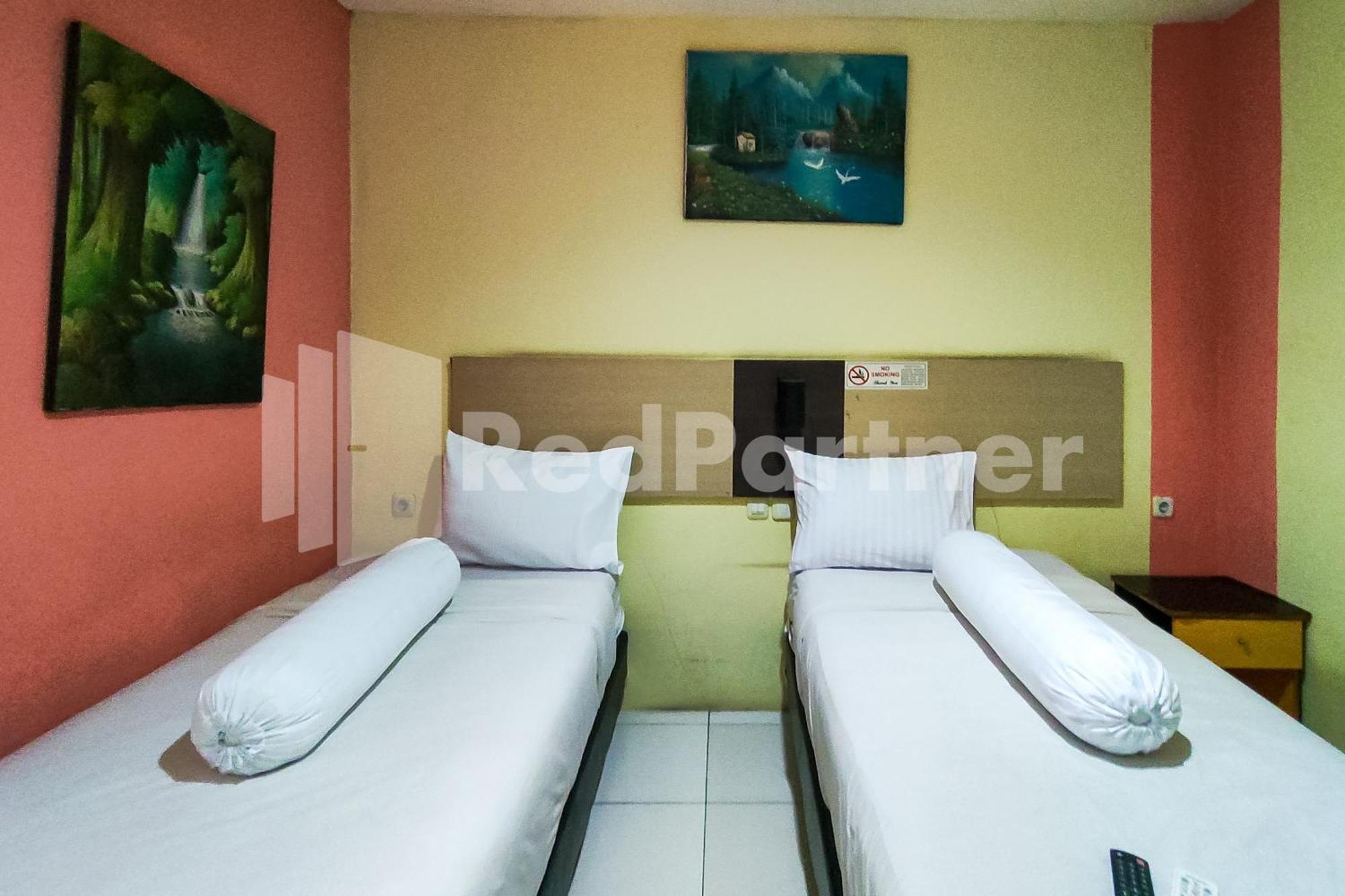 Audah Guesthouse Syariah Redpartner Джакарта Екстер'єр фото